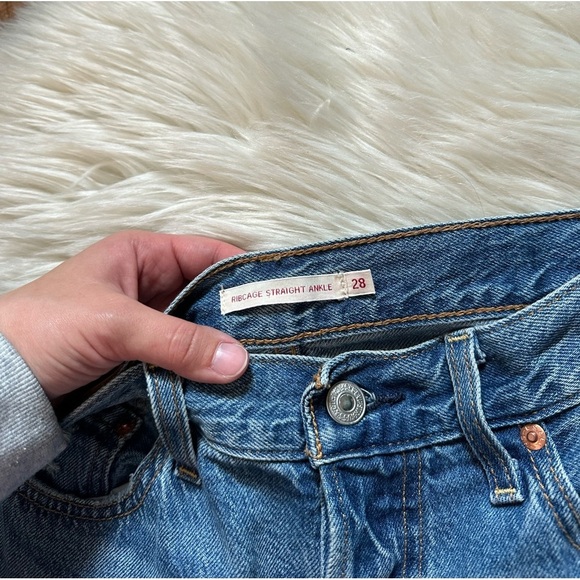 LEVI’S Ribcage Ankle Straight Jeans In Medium Wash - Picture 4 of 5